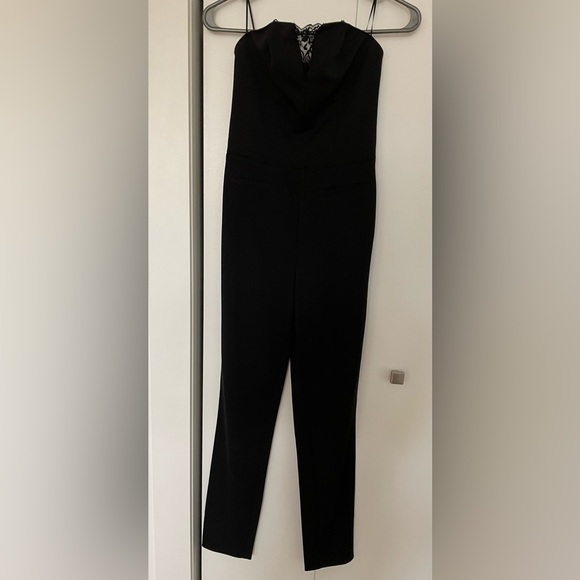 Black guess strapless jumpsuit size 0 petite - Picture 1 of 7